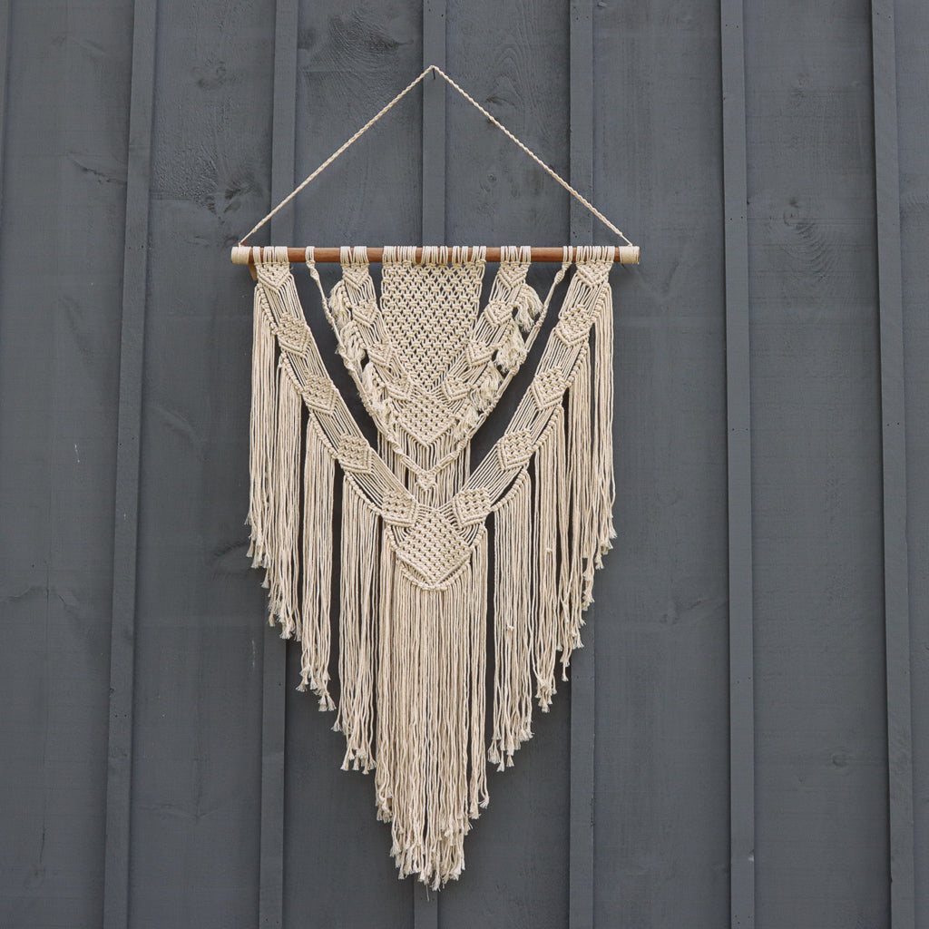 Store macrame wall hanging