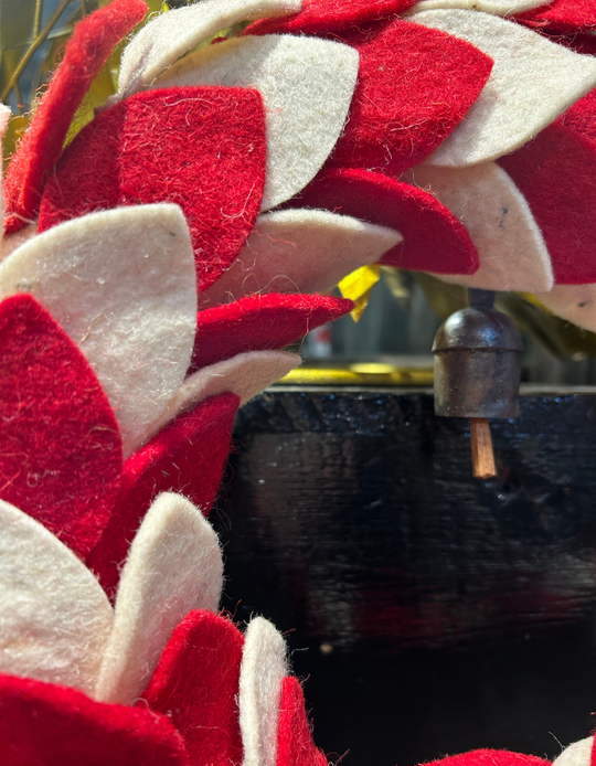 Felt Red and White Wreath (with bell)