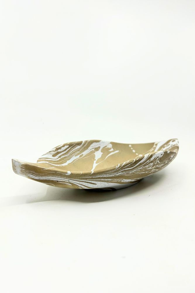 Mango Wood Small Leaf Dish - 8" (Latte)