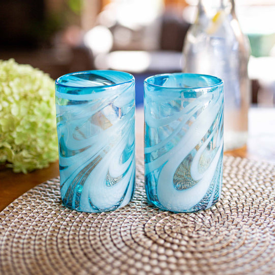 Verre à eau mexicain, Aqua &amp; White Swirl Luster, 5"