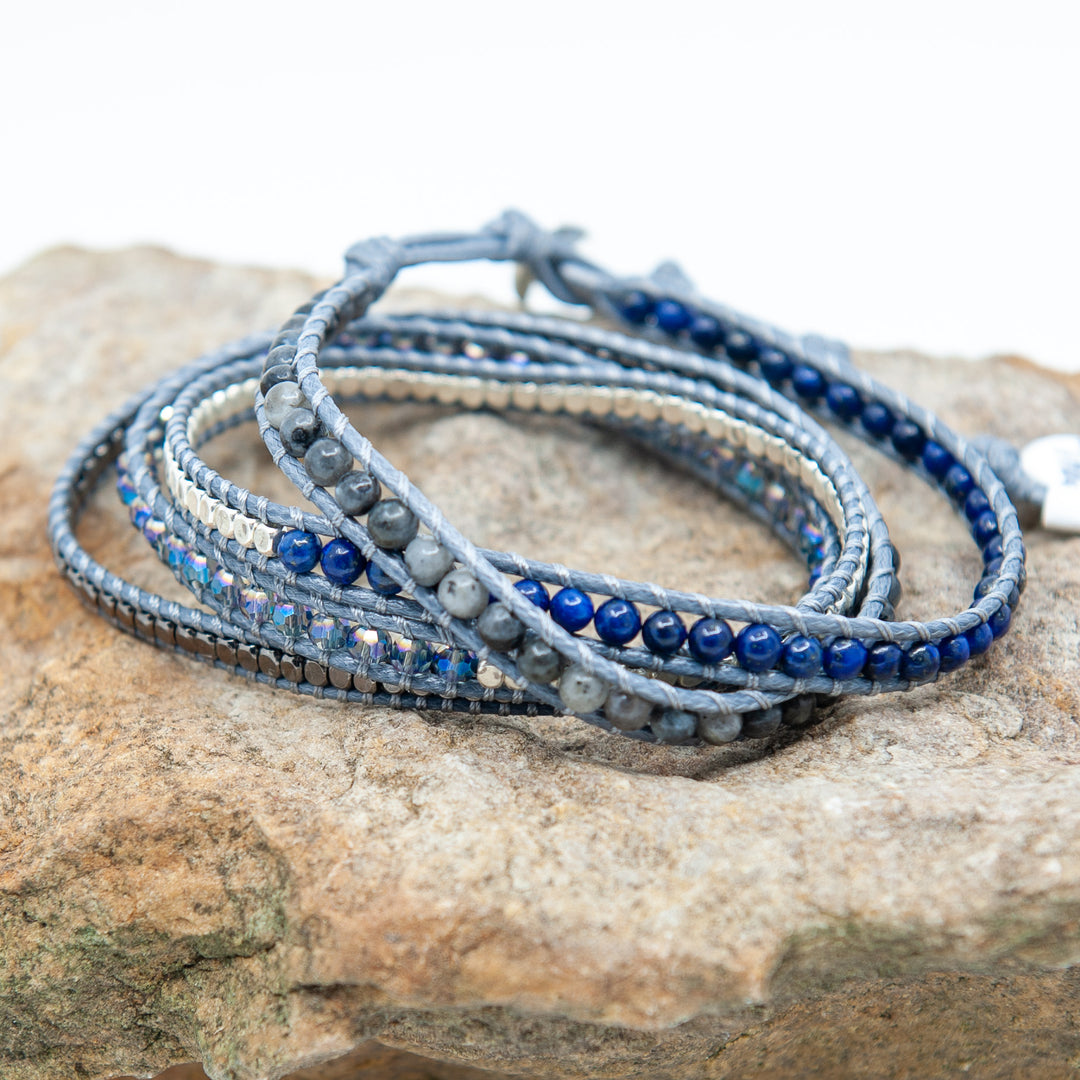 Bracelet Wrap Gris avec Perles Bleues et Grises