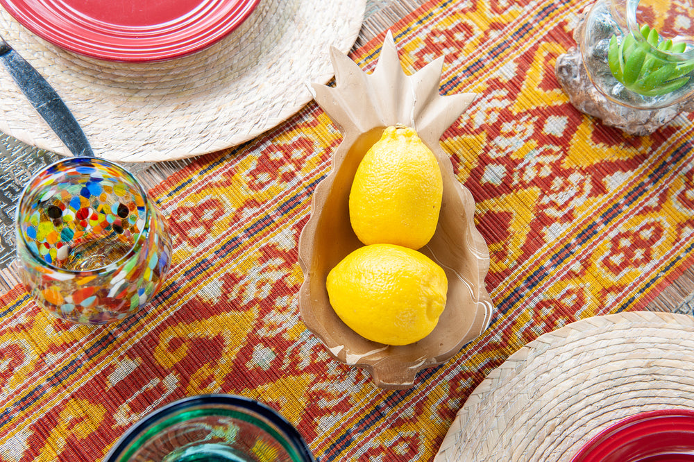 Tissage Ikat sur Chemin de Table en Bambou - Rouge