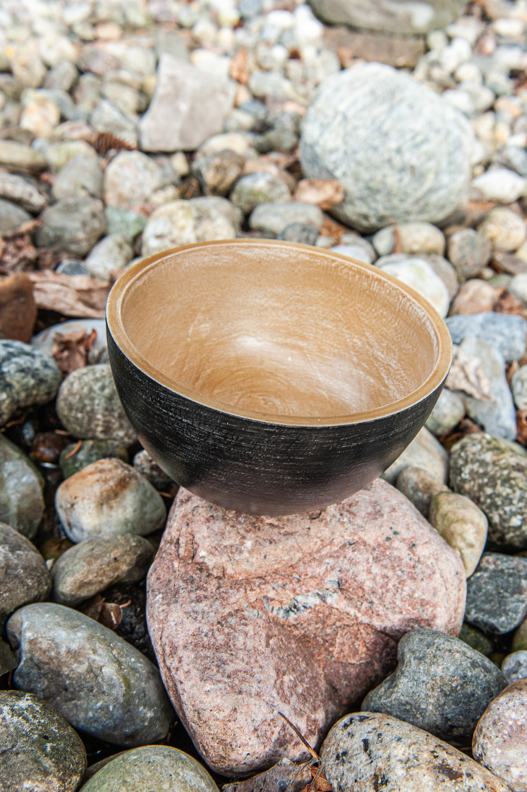 Petit bol en bois de manguier - 5" (lavage noir)