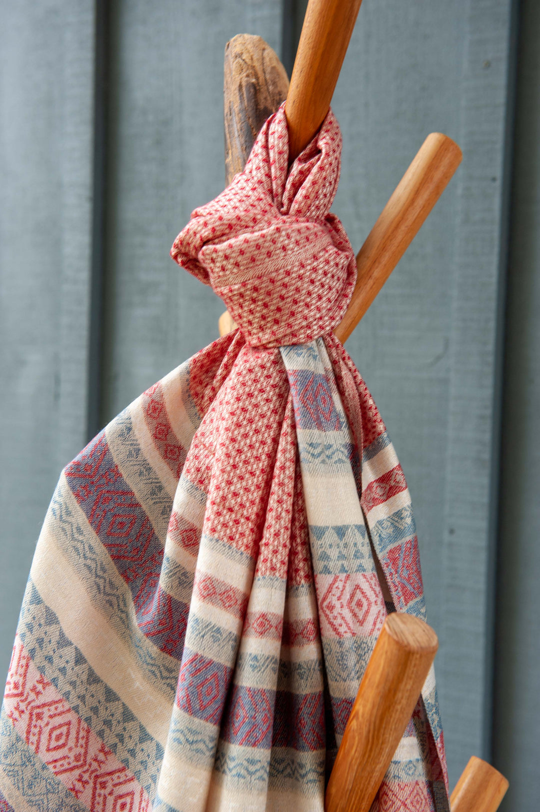 Stripe Pattern Scarf - Red/Blue