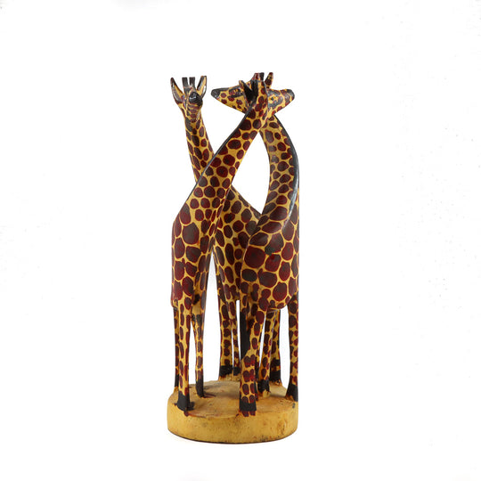 Cercle de 3 girafes embrassant 12 po